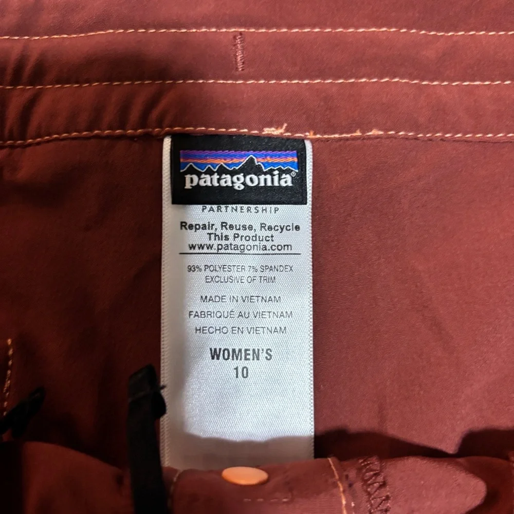 Women's Patagonia Two-Tone Orange and Brown Shorts - Picture 4 of 5